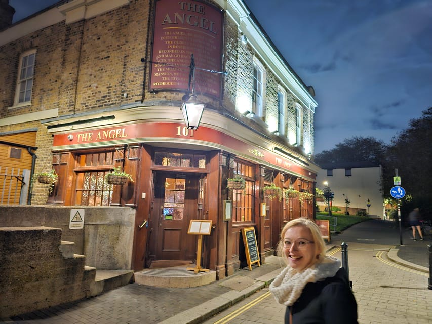 London: Pilgrims and Pirates Historical Pub Tour - Timing, pace, and what to bring for a 3.5-hour walk