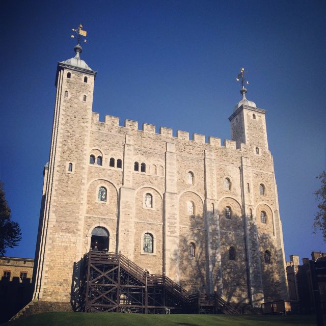 London: Private Chauffeur-Driven Sightseeing Tour - Language matters: what to watch with the guide and the driver