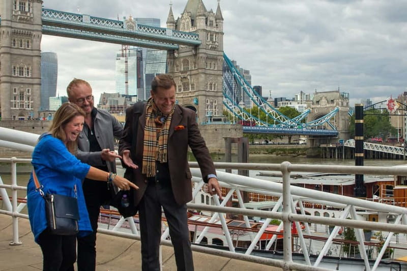 London: Private & Personalized Tour with a Local Insider - The Meeting Point Plan: Pickup, Walking Pace, and Smart Timing