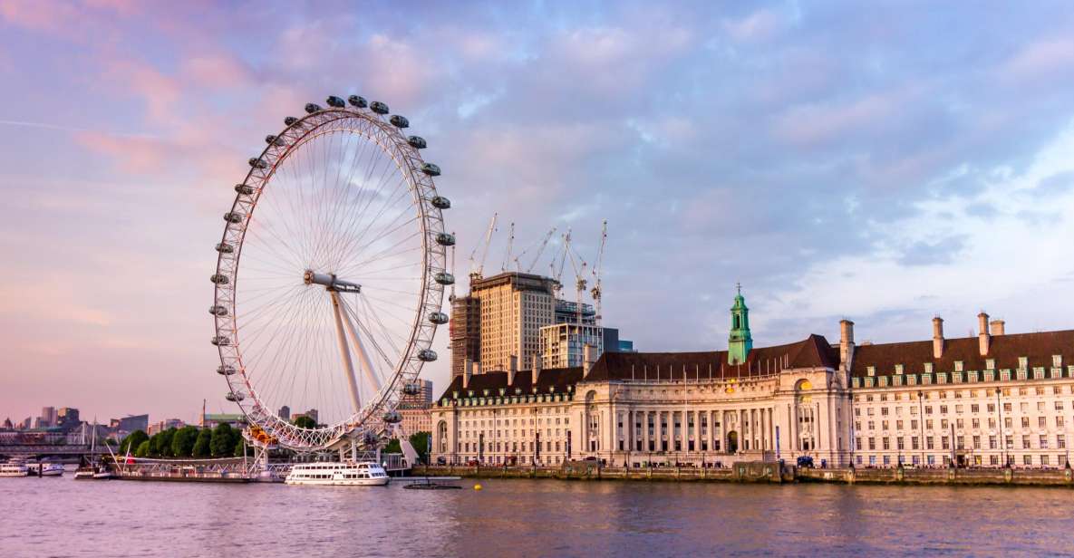 London: Private Walking Tour in Spanish - Churchill War Rooms + 10 Downing Street: history with an edge