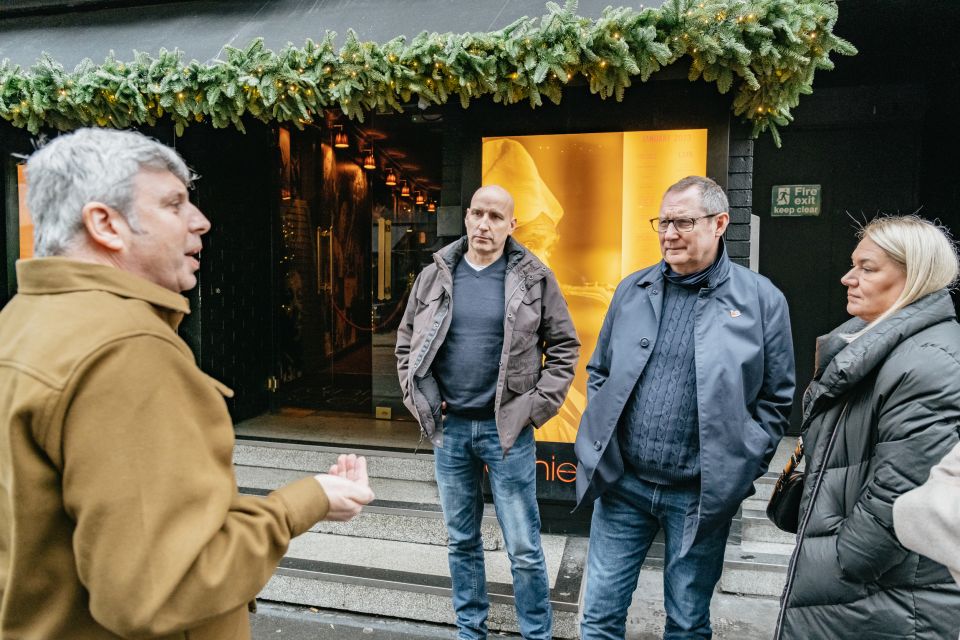 London: Rock and Roll Taxi Tour - Why a glass-roof black cab makes London feel more like a music video
