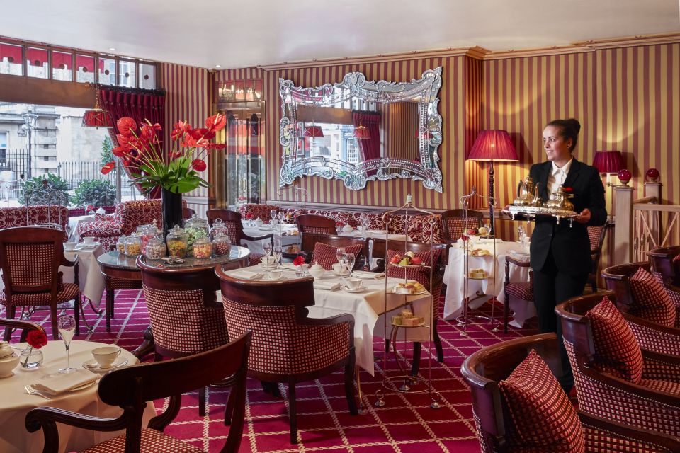 London: Royal Tour with Afternoon Tea at the Rubens - Should you book this tour or skip it?