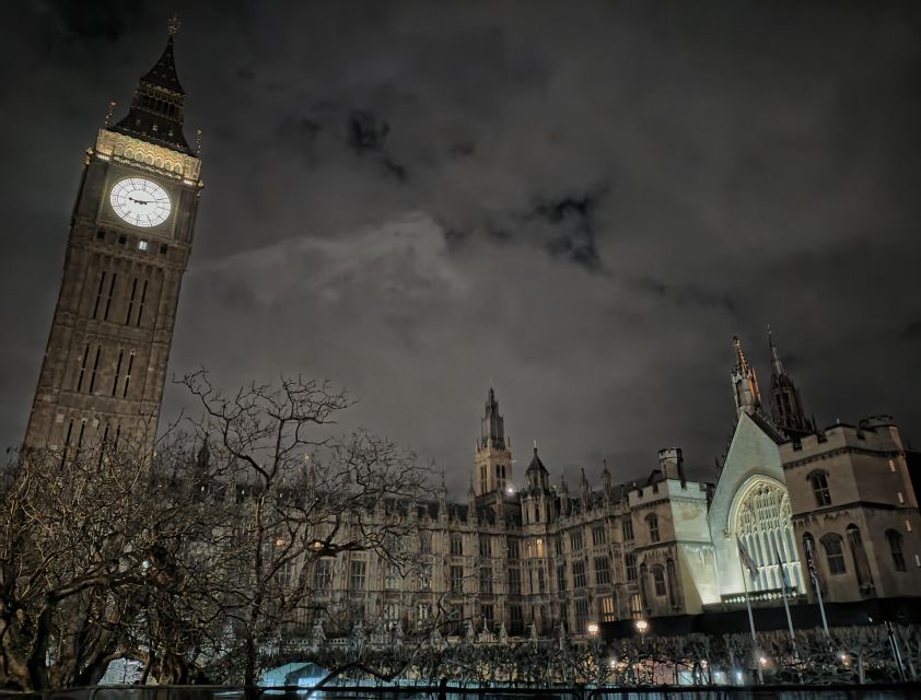 London : Royal Westminster By Night Walking Tour - Key points before you go