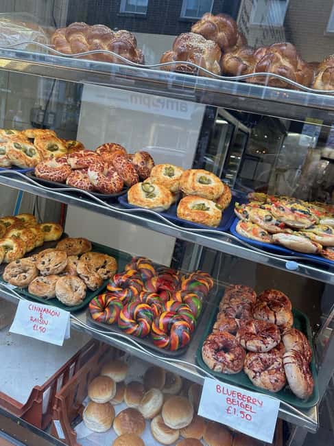London: Sunday Markets Guided Walking Tour - Regent’s Canal: the calm break that makes the tour work