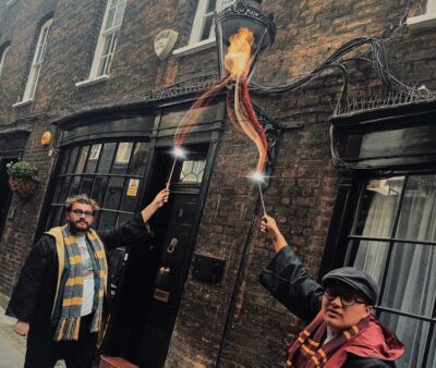London: The Harry Potter Walking Tour with Potter-Vision - Potter-Vision, Hogwarts Sorting, and the House Cup Game