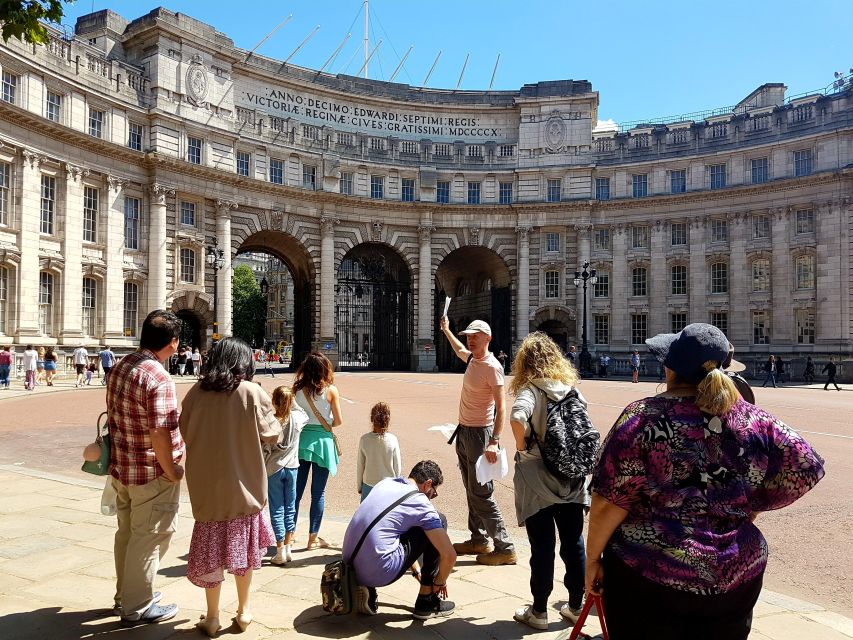 London: The London Top Sights Tour. Kids Free! - Westminster First: Royal Mall, Clarence House, Trafalgar Square