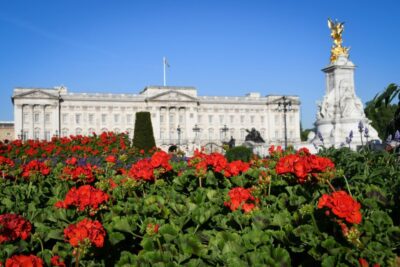 London: Top 30 Sights Walking Tour and London Dungeon Entry - 7 hours, 30 sights: how the route actually works