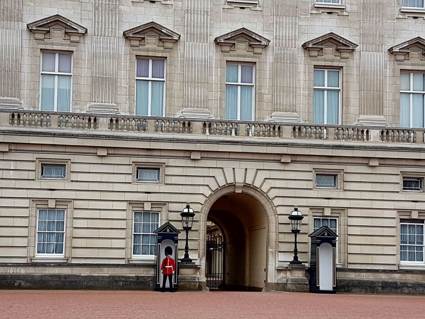 London: Top 30 Sights Walking Tour and London Eye Ride - Pace, Comfort, and Logistics That Matter on This Route
