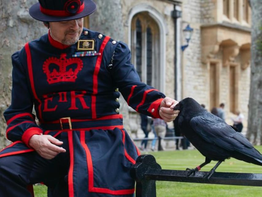 London: Top 30 Sights Walking Tour and Tower of London Entry - Key Highlights Worth Your Attention
