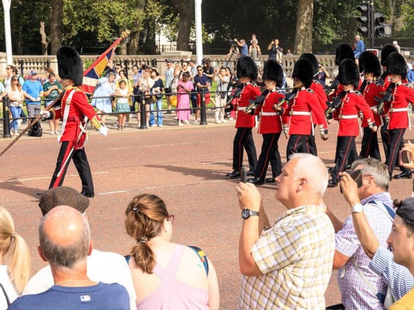 London: Top 30 Sights Walking Tour and Tower of London Entry - Why This 30-Sight London Walk Starts at the Ritz