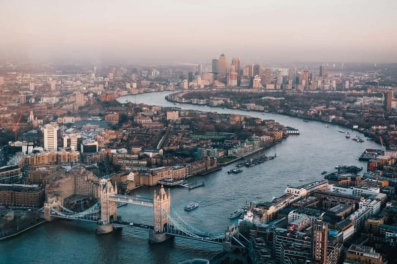 London: Top Attractions and City Highlights Walking Tour - Starting in Covent Garden: where the walk gets its rhythm