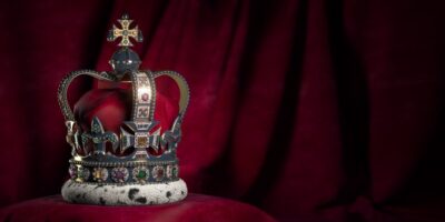 London: Tower of London Guided Tour with Crown Jewels Option - Meeting at Cheval Three Quays and getting into the flow