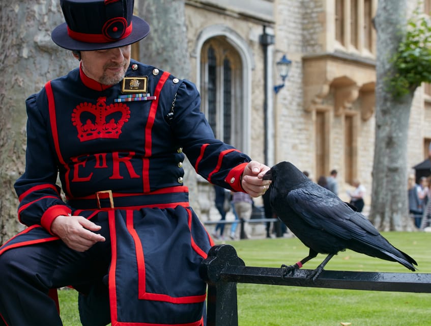 London: Tower of London, Hop-on, Hop-off Bus & River Cruise - Should You Book This Big Bus + Tower + Thames Day?