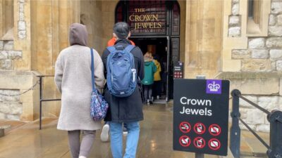 London: Tower of London Tour with Crown Jewels & Beefeaters - Meeting at the Tower: Start Fast, Start Together