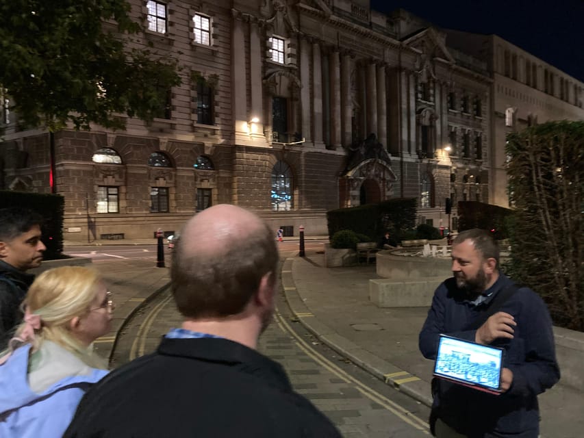 London's Ghosts & Gruesome Past Nighttime Walking Tour - Key highlights at a glance