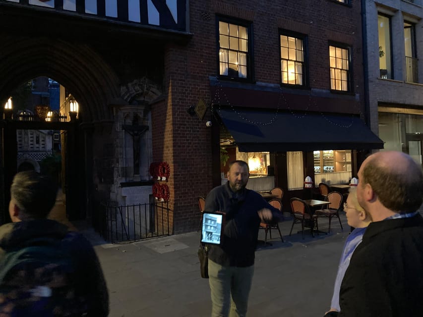London's Ghosts & Gruesome Past Nighttime Walking Tour - Is it worth it? When this tour delivers the most