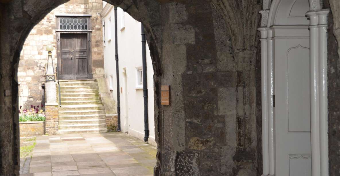London's Hidden Treasures Tours by Black Taxi Cab - Why a black taxi is the best way to cover London fast