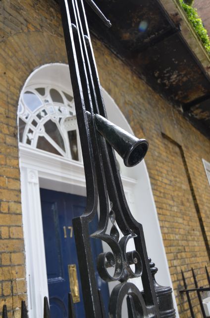 London's Hidden Treasures Tours by Black Taxi Cab - Henry VIII’s Royal Cow Shed and the city’s oddest royal details