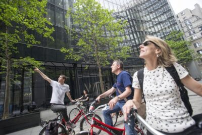 Secrets of London Bike Tour: Thames, Tower Bridge & Market - From Waterloo area to the ride: what the first minutes feel like