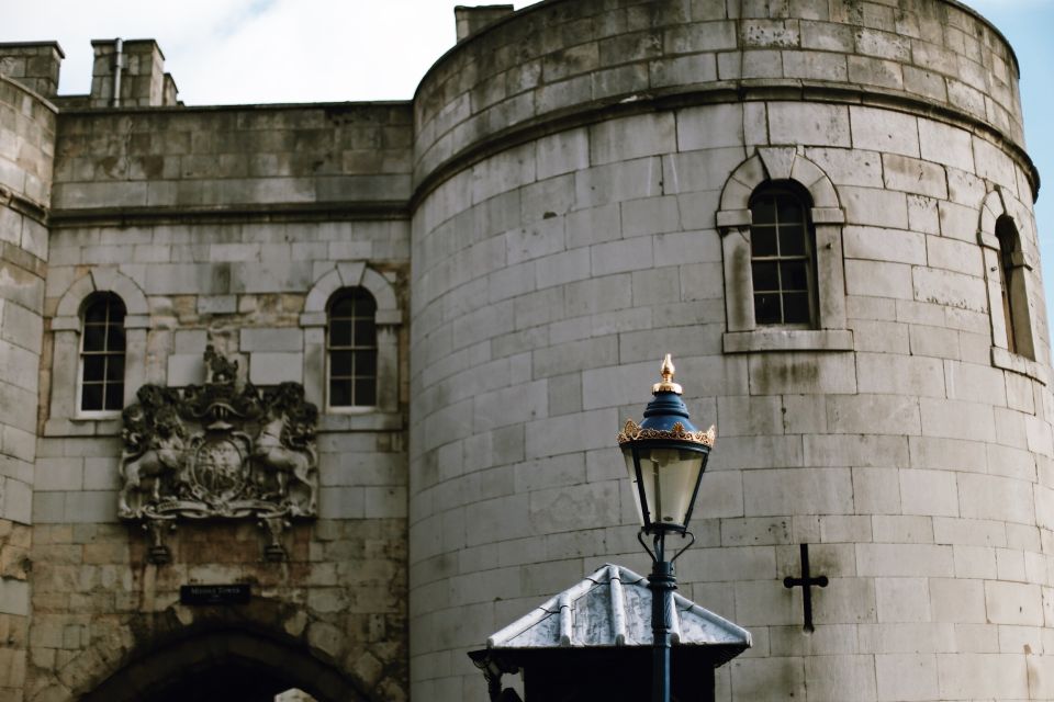 The Old City of London - Guided Walking Tour 12 guests 2,5h - St Mary-le-Bow and the City’s church-and-commerce connection