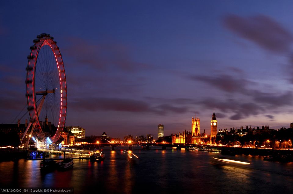 Tour of London and Christmas Day Lunch Cruise - Timing reality: 7 hours, river schedule, and where delays usually happen