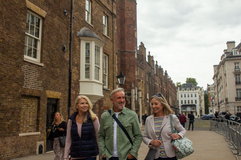 Westminster to Tower Bridge Customized Tour with a Local - A Bespoke Match That Shapes Your Whole Day