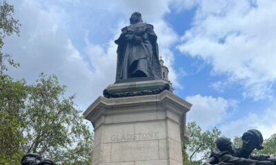 Woolf & Dickens: London Literary Tour & Writing Workshop - Somerset House: the mindful experiment that changes your pace